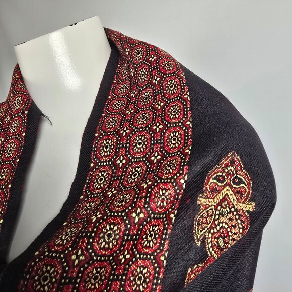 Vintage Kashmiri Embroidery Red & Gold Wrap Scarf Made In India - Picture 6 of 7